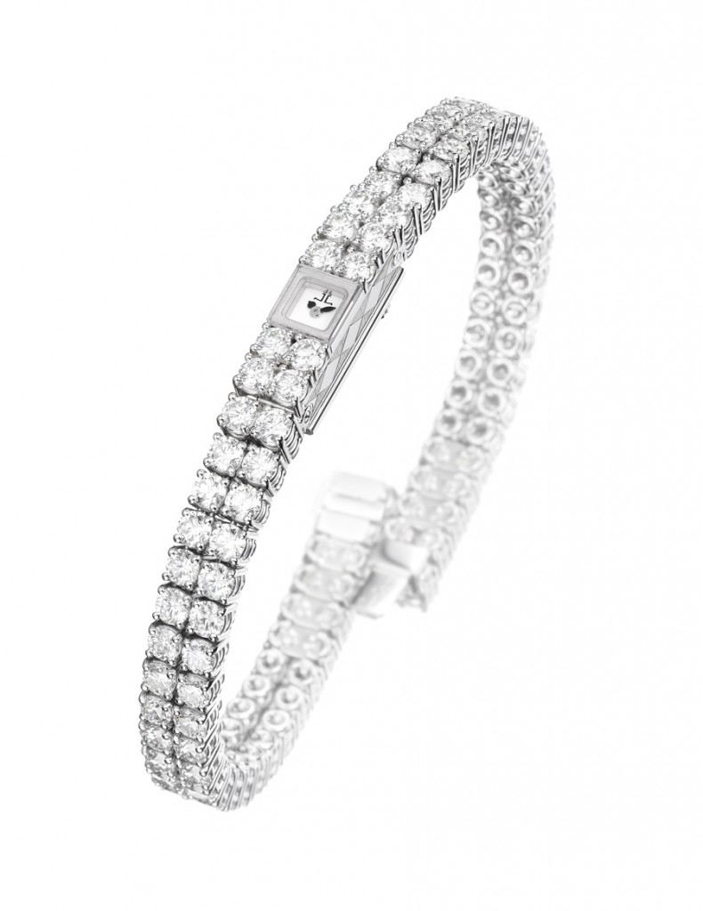 The smallest mechanical watch movement ever made - Time Transformed